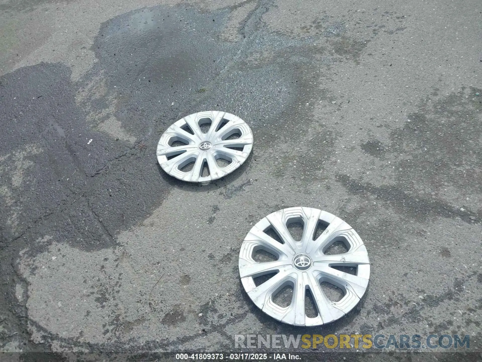 12 Фотография поврежденного автомобиля JTDKARFU8K3082503 TOYOTA PRIUS 2019