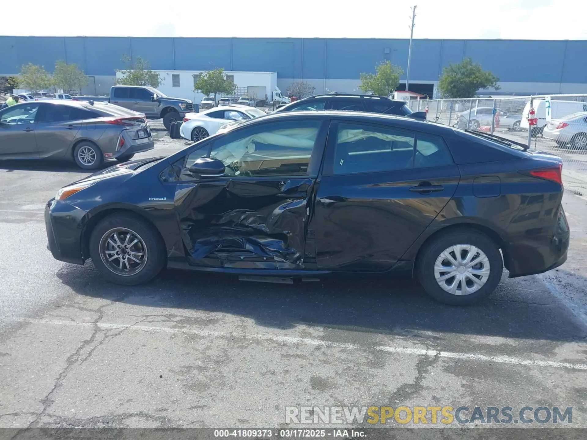 15 Фотография поврежденного автомобиля JTDKARFU8K3082503 TOYOTA PRIUS 2019