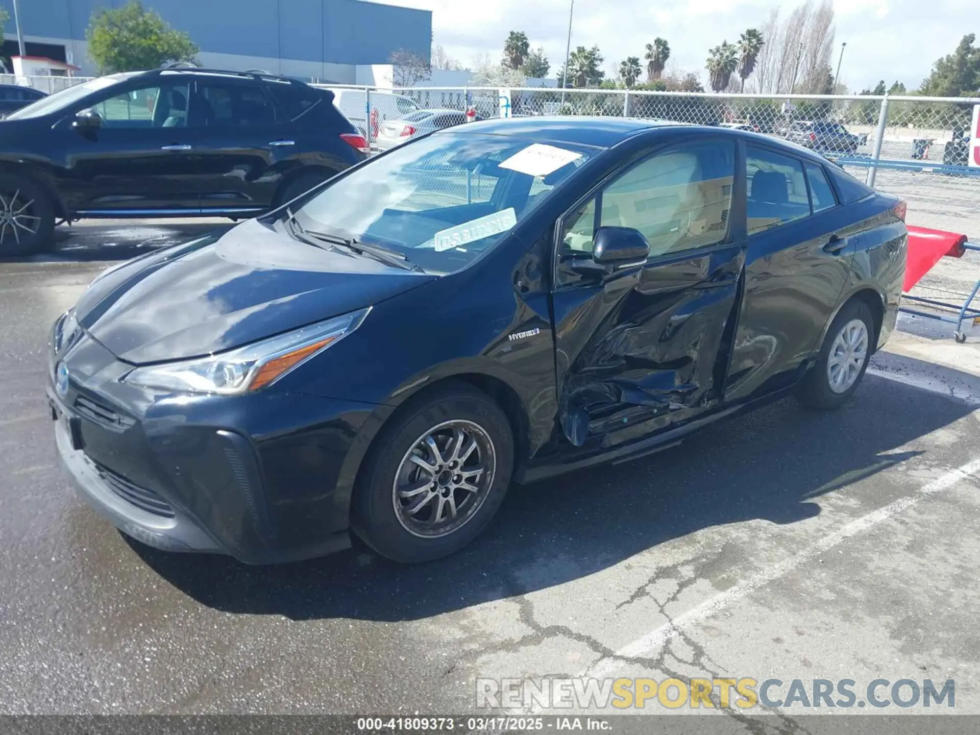 2 Фотография поврежденного автомобиля JTDKARFU8K3082503 TOYOTA PRIUS 2019