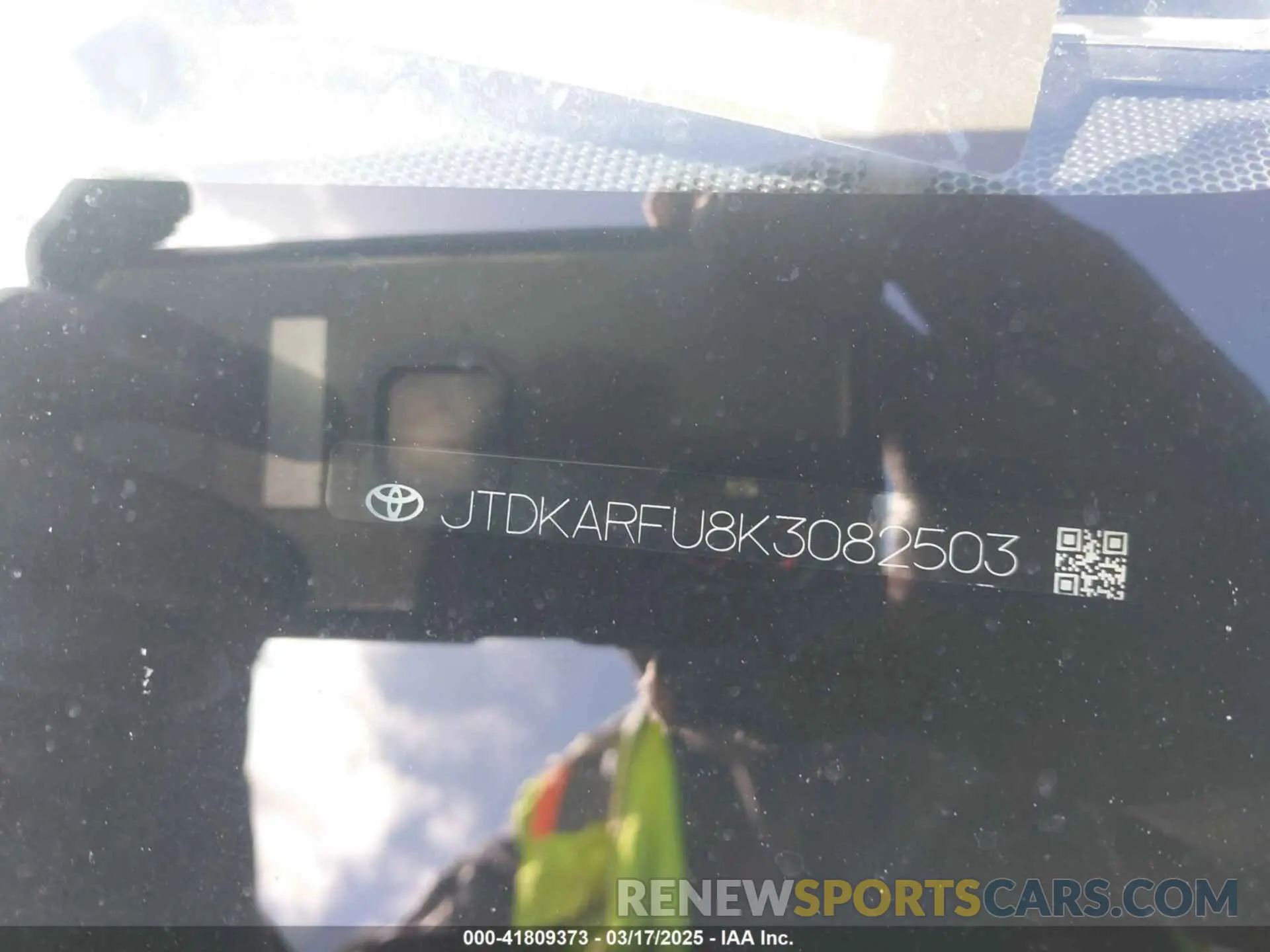 9 Фотография поврежденного автомобиля JTDKARFU8K3082503 TOYOTA PRIUS 2019