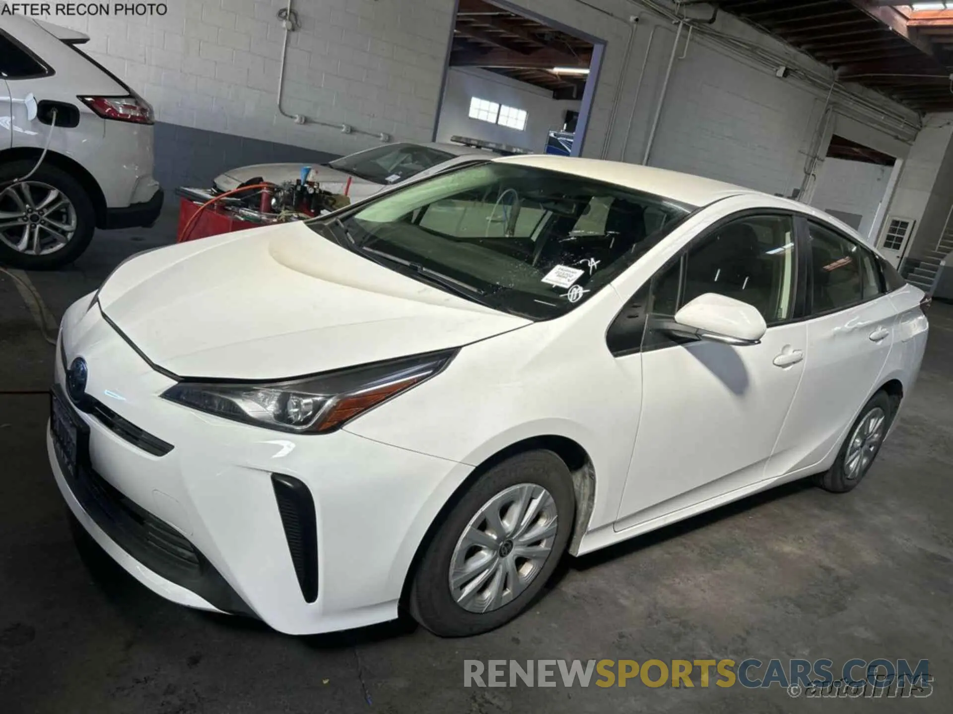 11 Фотография поврежденного автомобиля JTDKARFU8K3089662 TOYOTA PRIUS 2019