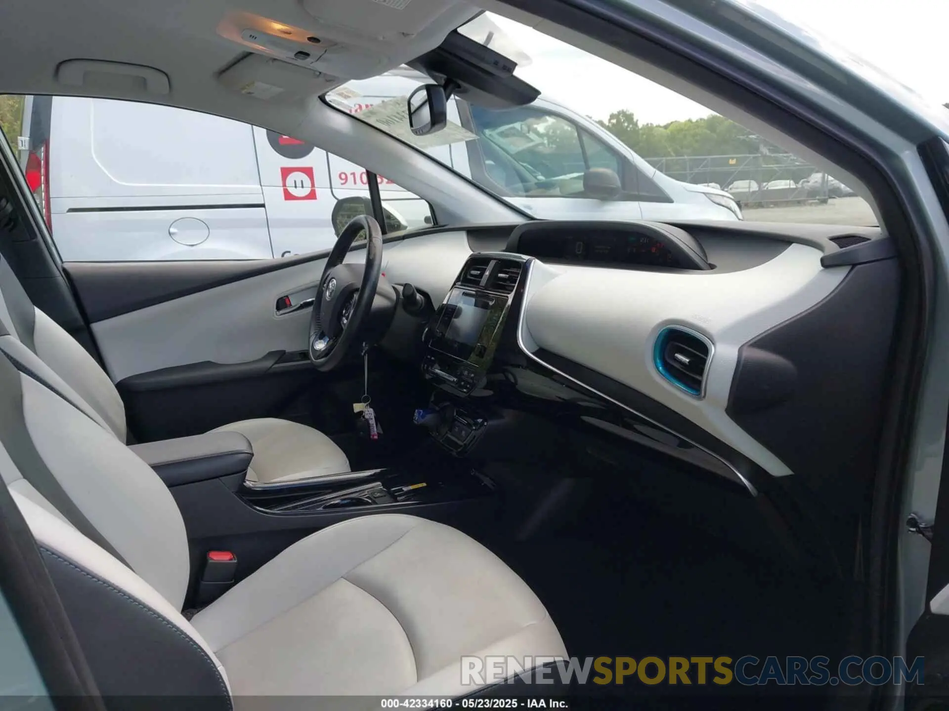 5 Фотография поврежденного автомобиля JTDKARFU8K3095669 TOYOTA PRIUS 2019