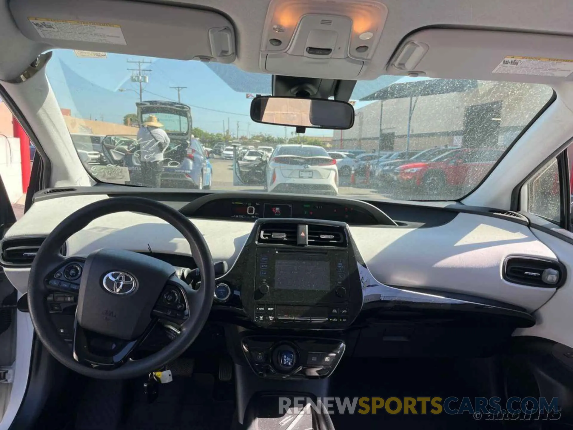 8 Фотография поврежденного автомобиля JTDKARFU9K3071624 TOYOTA PRIUS 2019