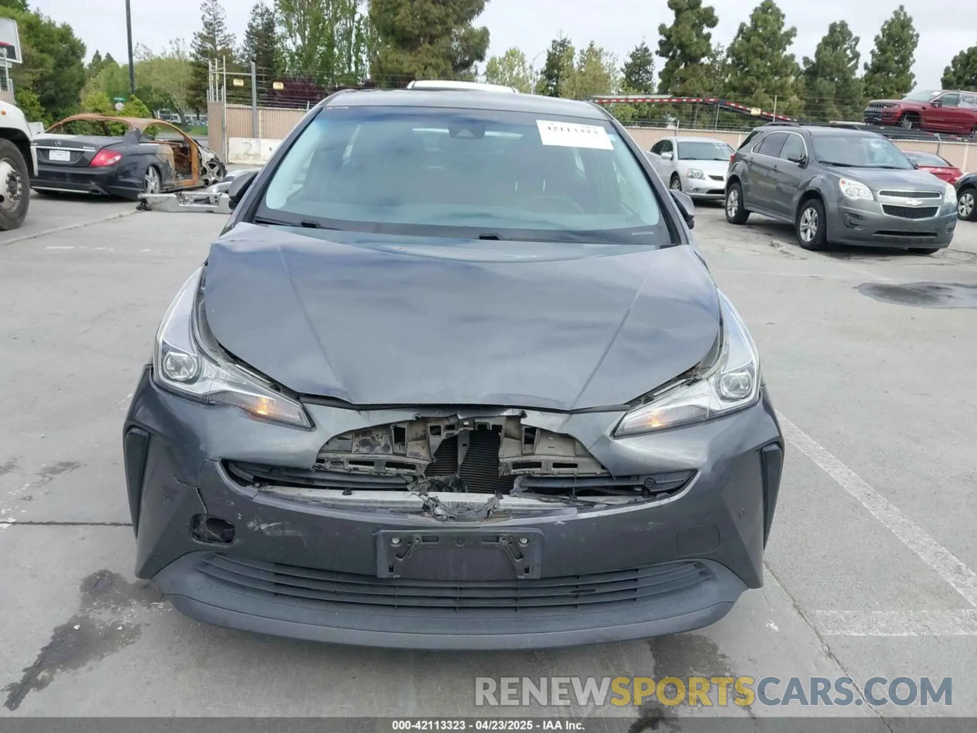 12 Фотография поврежденного автомобиля JTDKARFU9K3075219 TOYOTA PRIUS 2019