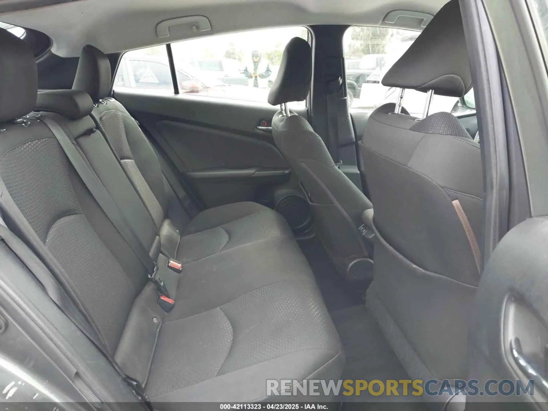 8 Фотография поврежденного автомобиля JTDKARFU9K3075219 TOYOTA PRIUS 2019