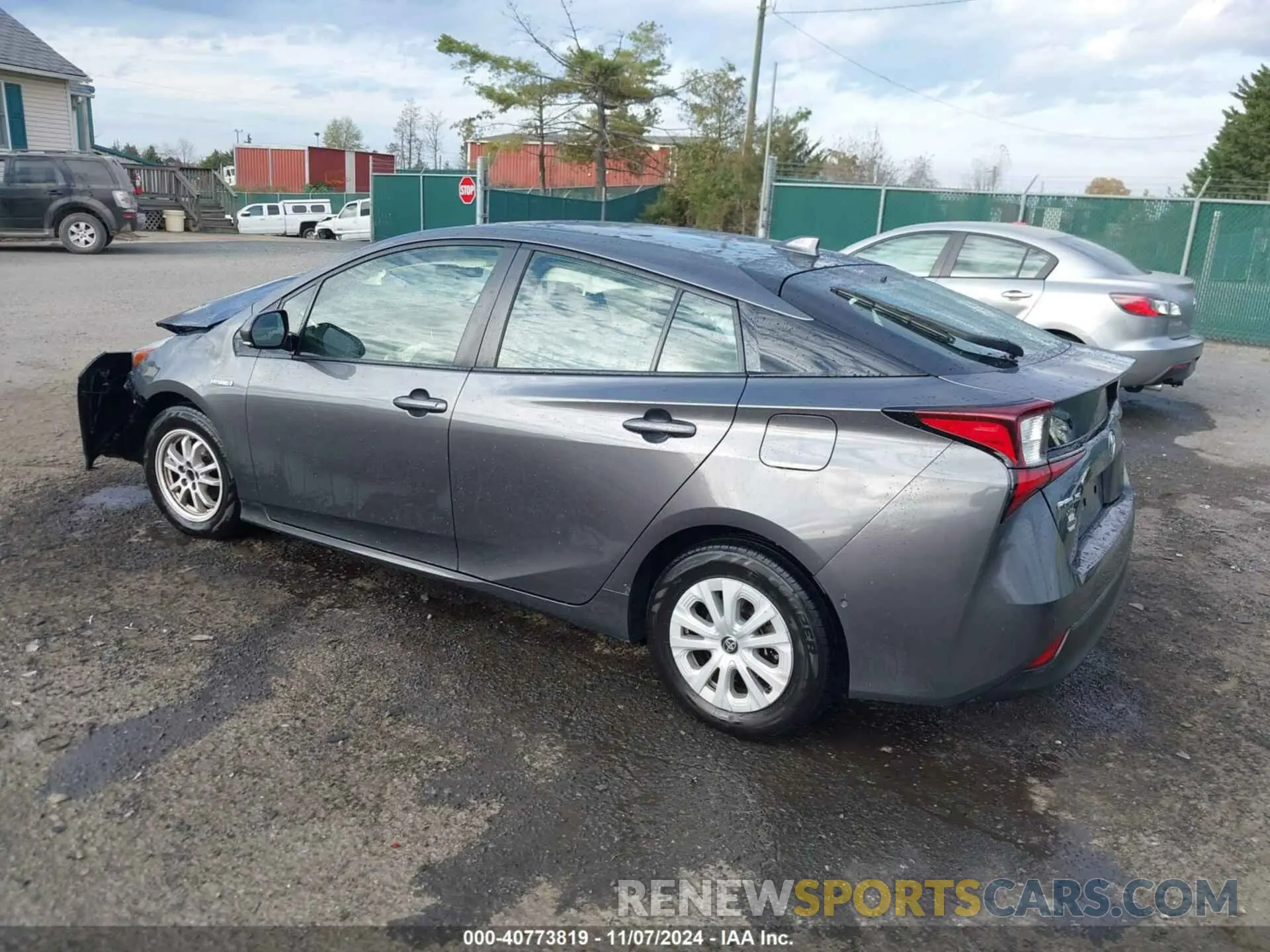 3 Фотография поврежденного автомобиля JTDKARFU9K3098449 TOYOTA PRIUS 2019