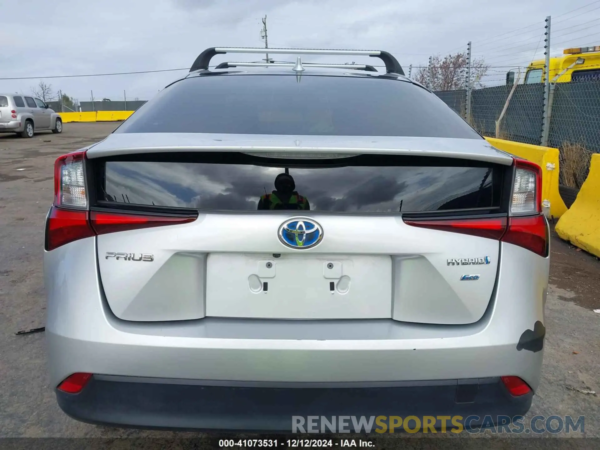 17 Фотография поврежденного автомобиля JTDKARFUXK3085578 TOYOTA PRIUS 2019