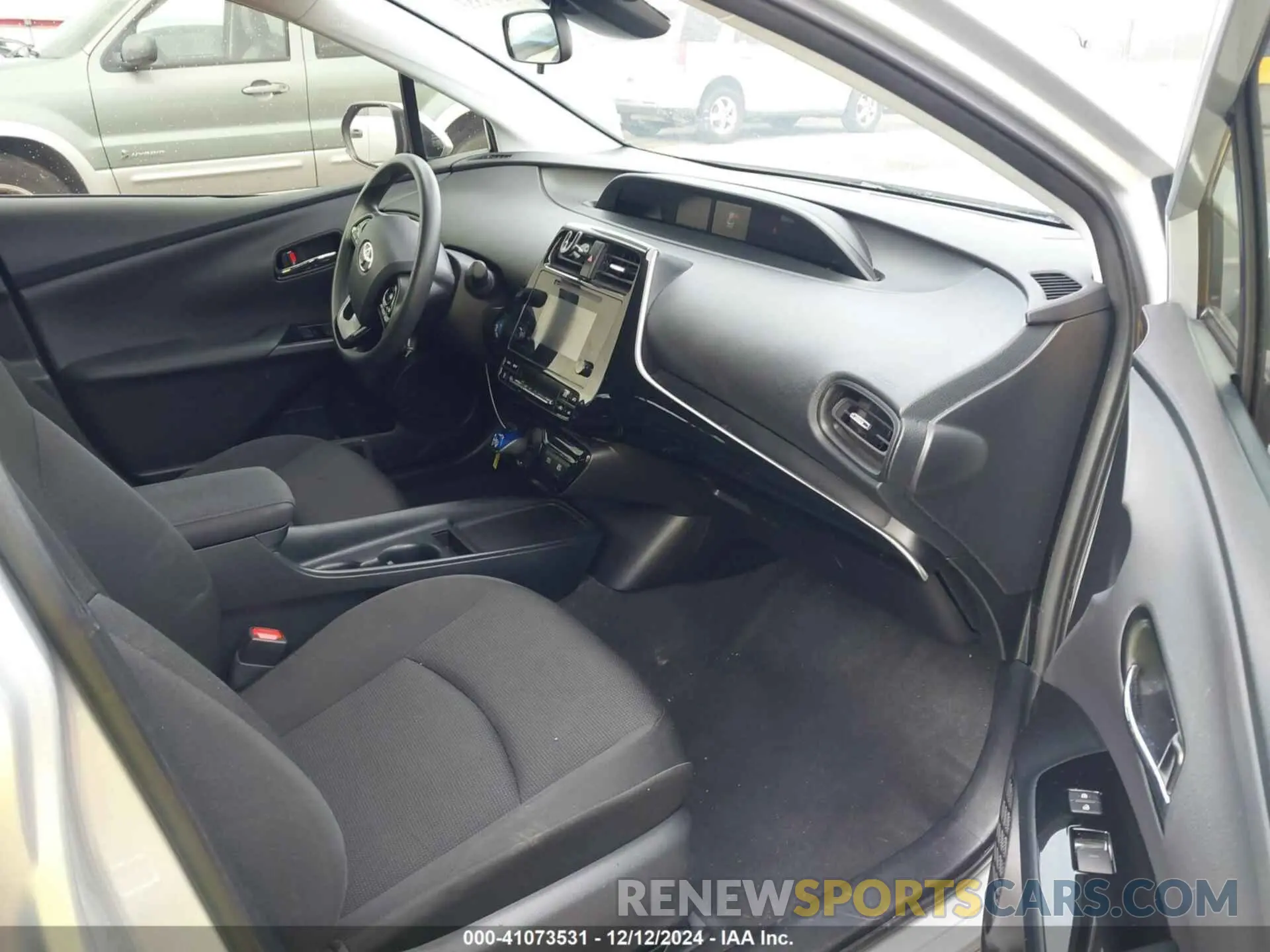 5 Фотография поврежденного автомобиля JTDKARFUXK3085578 TOYOTA PRIUS 2019