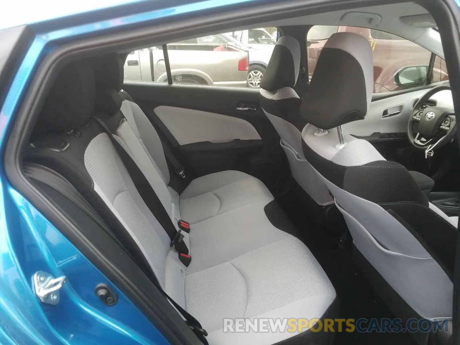 6 Photograph of a damaged car JTDL9RFU1K3002116 TOYOTA PRIUS 2019