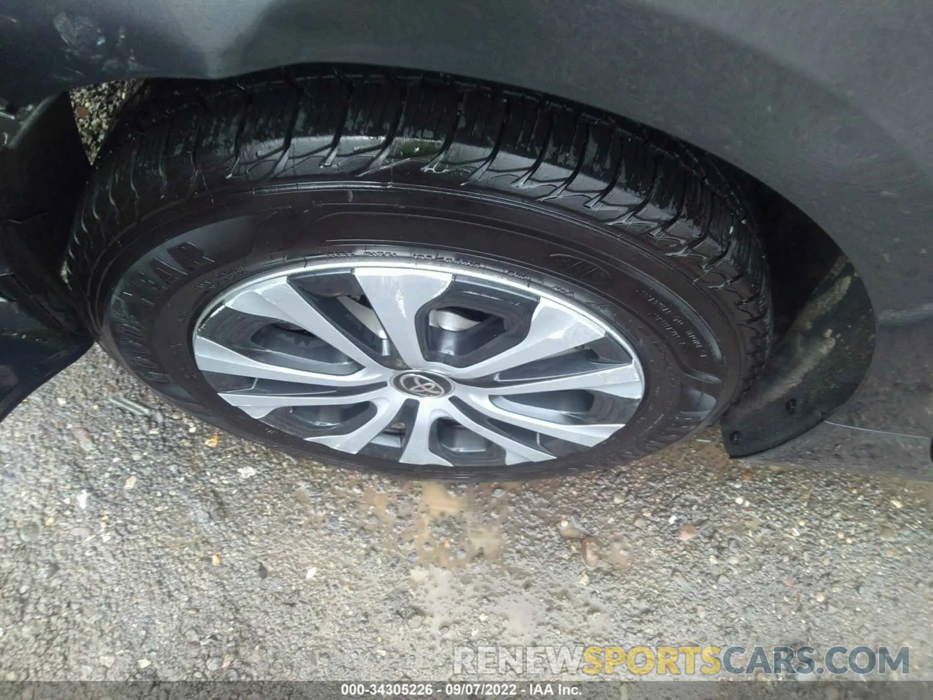 16 Photograph of a damaged car JTDL9RFU1K3005209 TOYOTA PRIUS 2019