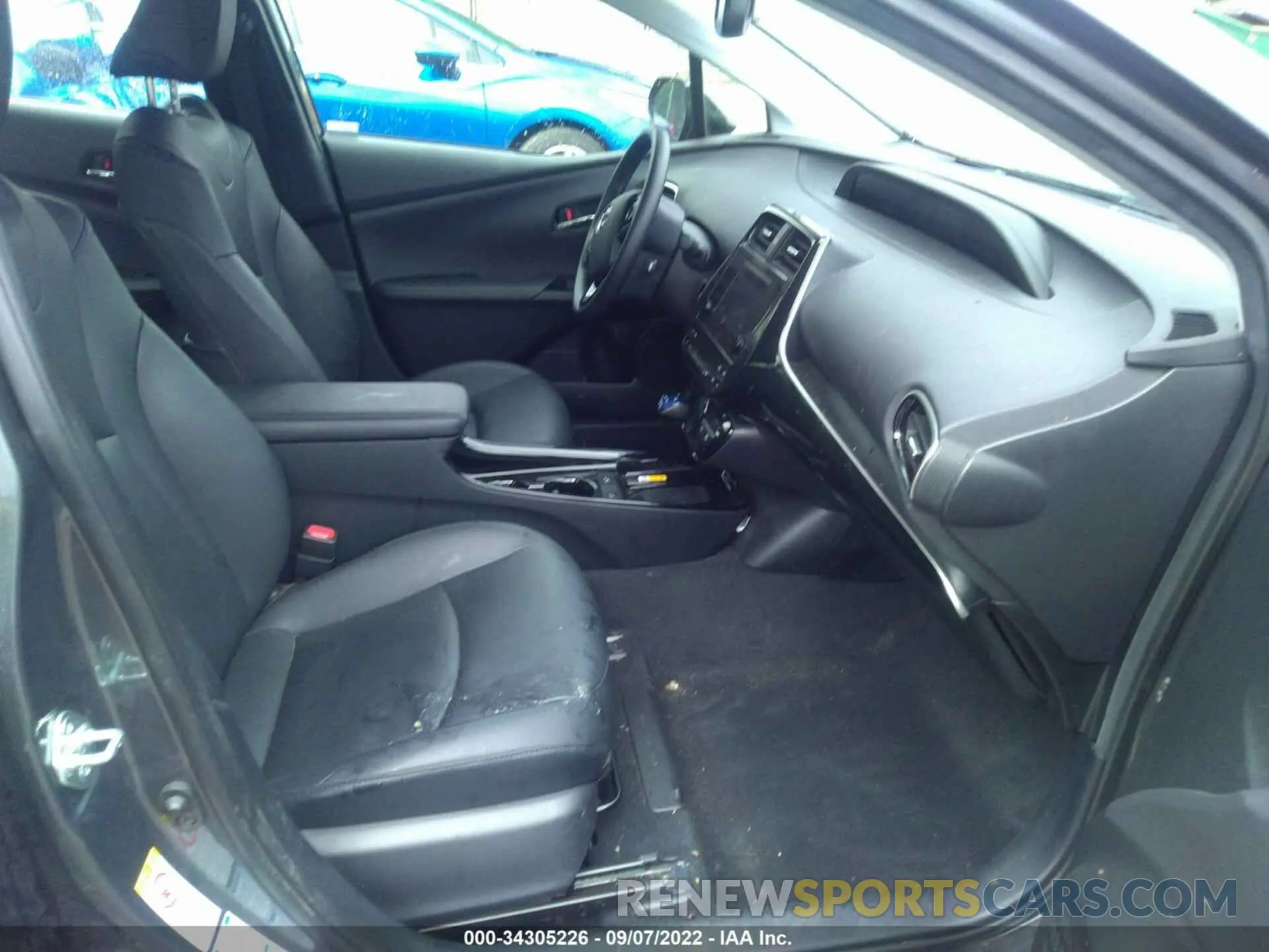 5 Photograph of a damaged car JTDL9RFU1K3005209 TOYOTA PRIUS 2019
