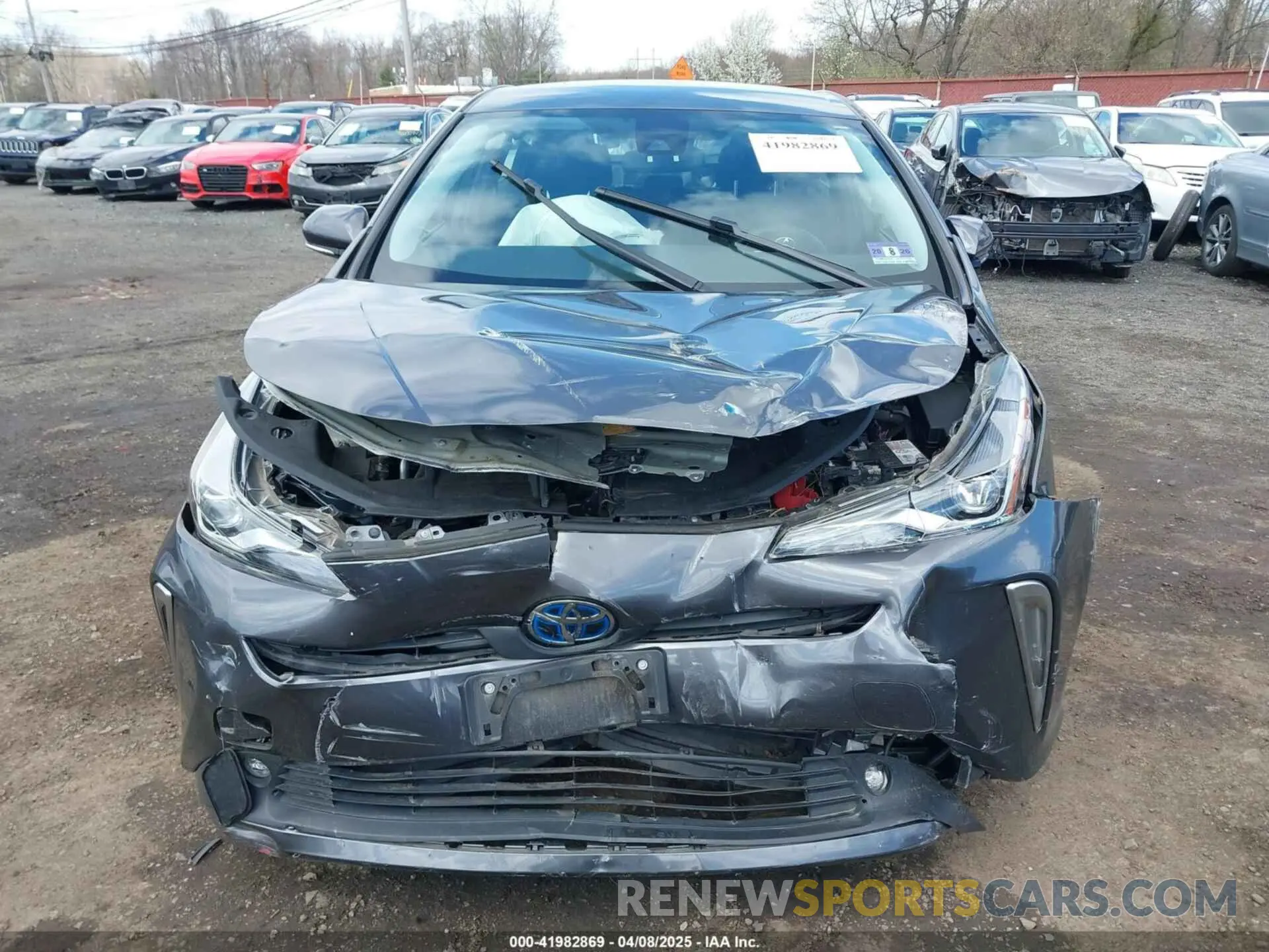 12 Photograph of a damaged car JTDL9RFU2K3000147 TOYOTA PRIUS 2019