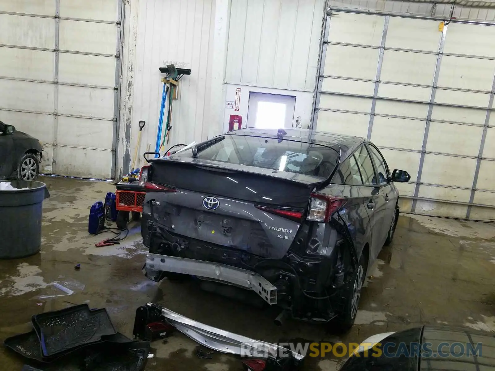 4 Photograph of a damaged car JTDL9RFU4K3006502 TOYOTA PRIUS 2019