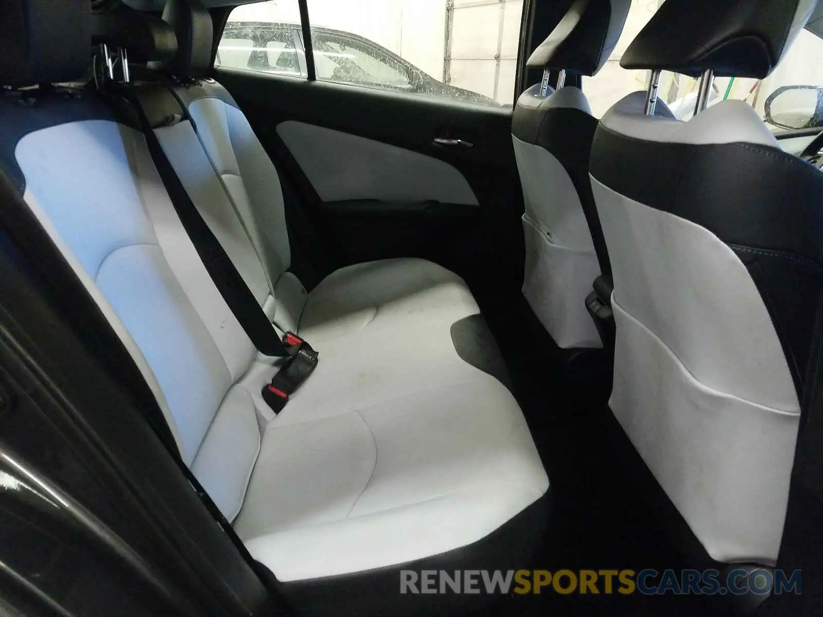 6 Photograph of a damaged car JTDL9RFU4K3006502 TOYOTA PRIUS 2019