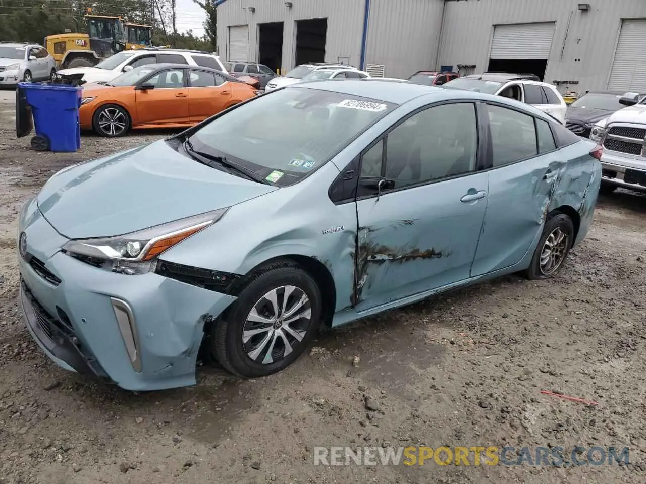 1 Фотография поврежденного автомобиля JTDL9RFU4K3008685 TOYOTA PRIUS 2019