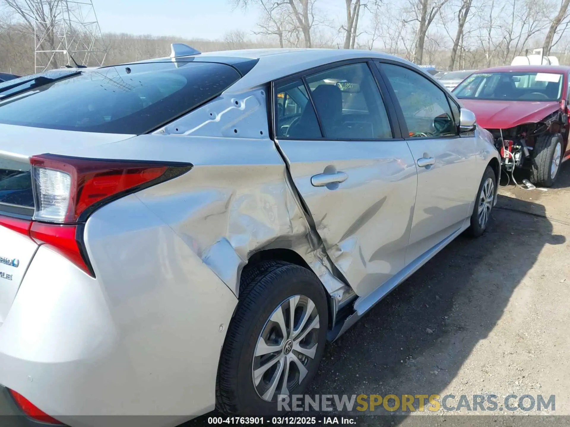 6 Фотография поврежденного автомобиля JTDL9RFU4K3010601 TOYOTA PRIUS 2019
