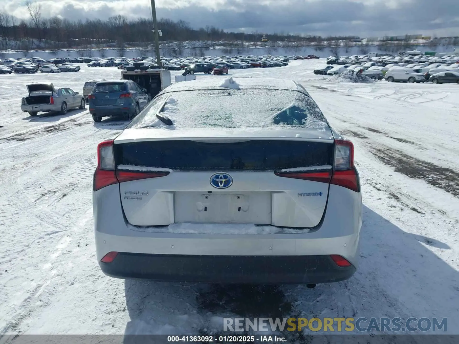 16 Фотография поврежденного автомобиля JTDL9RFU5K3013037 TOYOTA PRIUS 2019