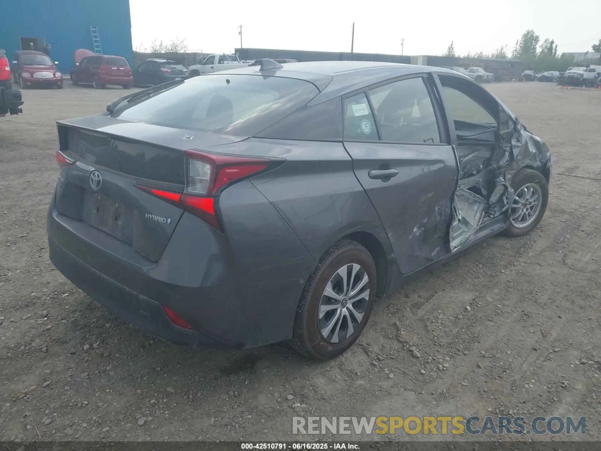 4 Фотография поврежденного автомобиля JTDL9RFU6K3010339 TOYOTA PRIUS 2019