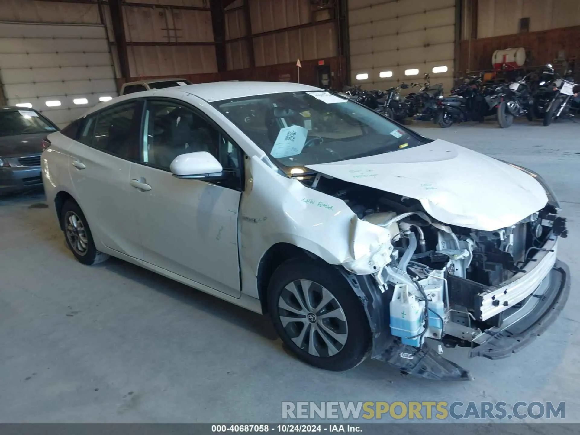 1 Photograph of a damaged car JTDL9RFU6K3011684 TOYOTA PRIUS 2019