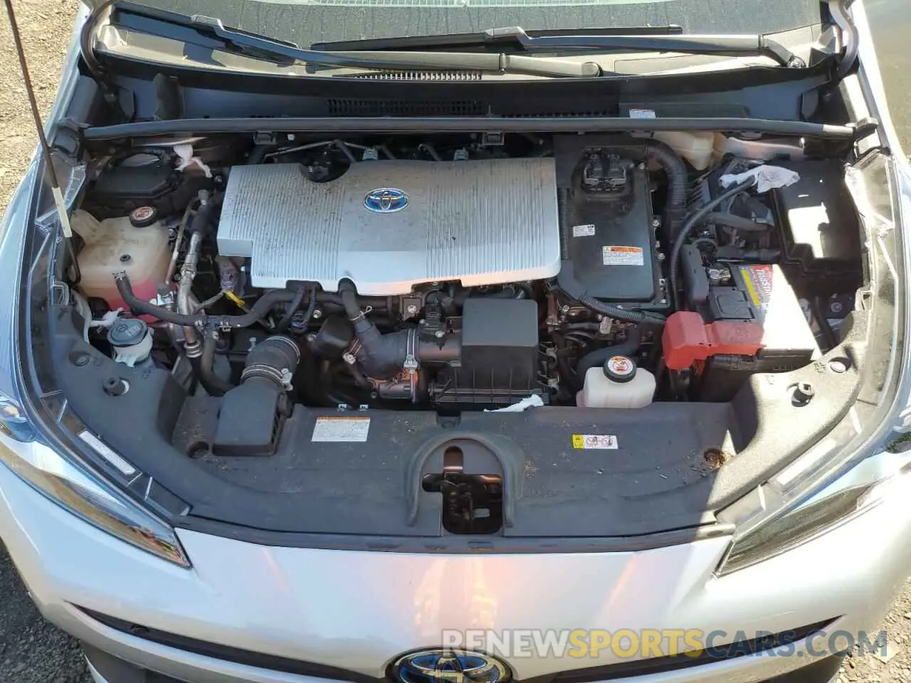 11 Фотография поврежденного автомобиля JTDL9RFU7K3002024 TOYOTA PRIUS 2019