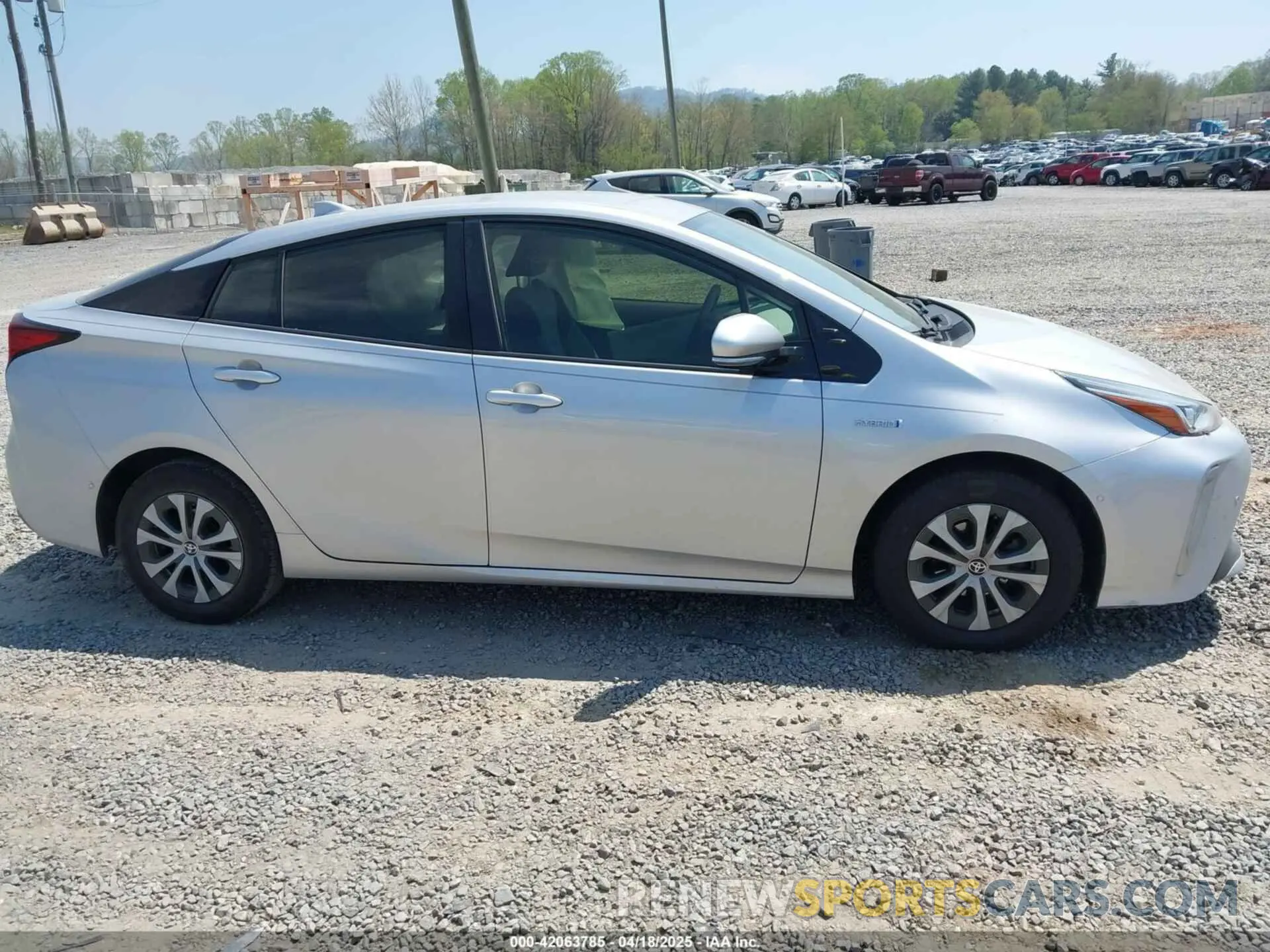 13 Фотография поврежденного автомобиля JTDL9RFU7K3005280 TOYOTA PRIUS 2019