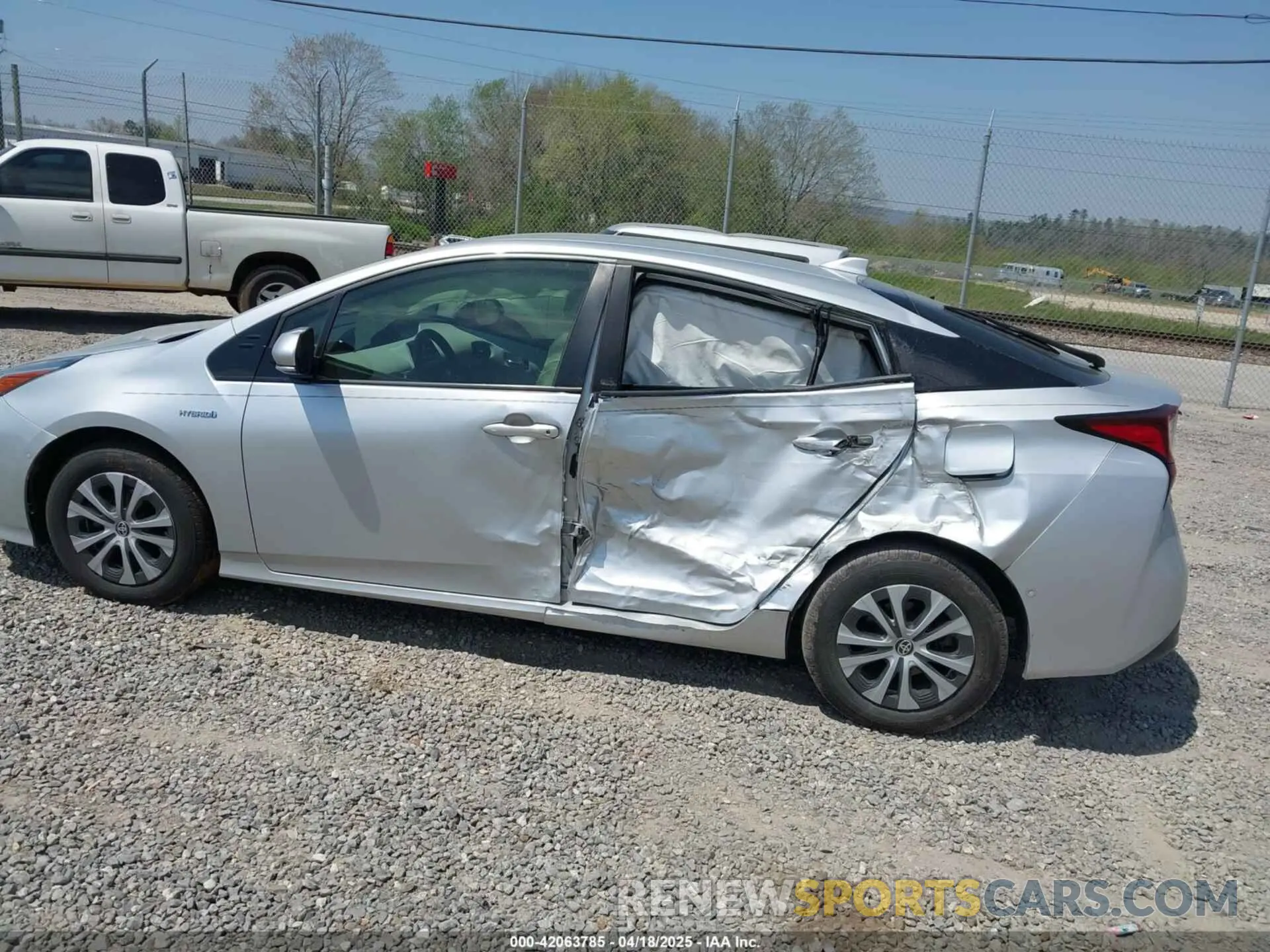 14 Фотография поврежденного автомобиля JTDL9RFU7K3005280 TOYOTA PRIUS 2019