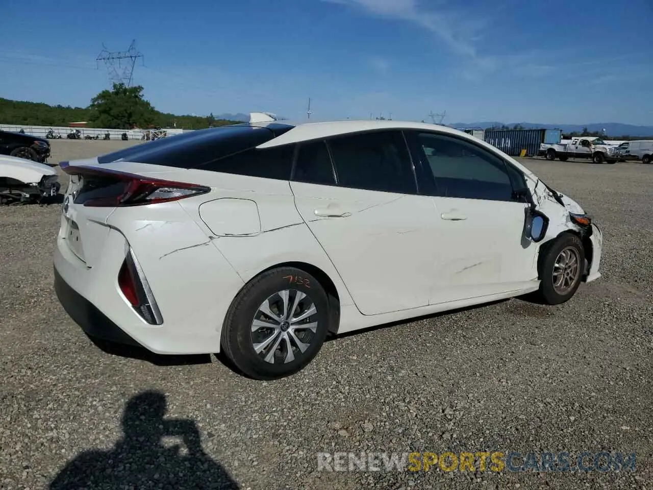 3 Photograph of a damaged car JTDKARFP0L3137604 TOYOTA PRIUS 2020