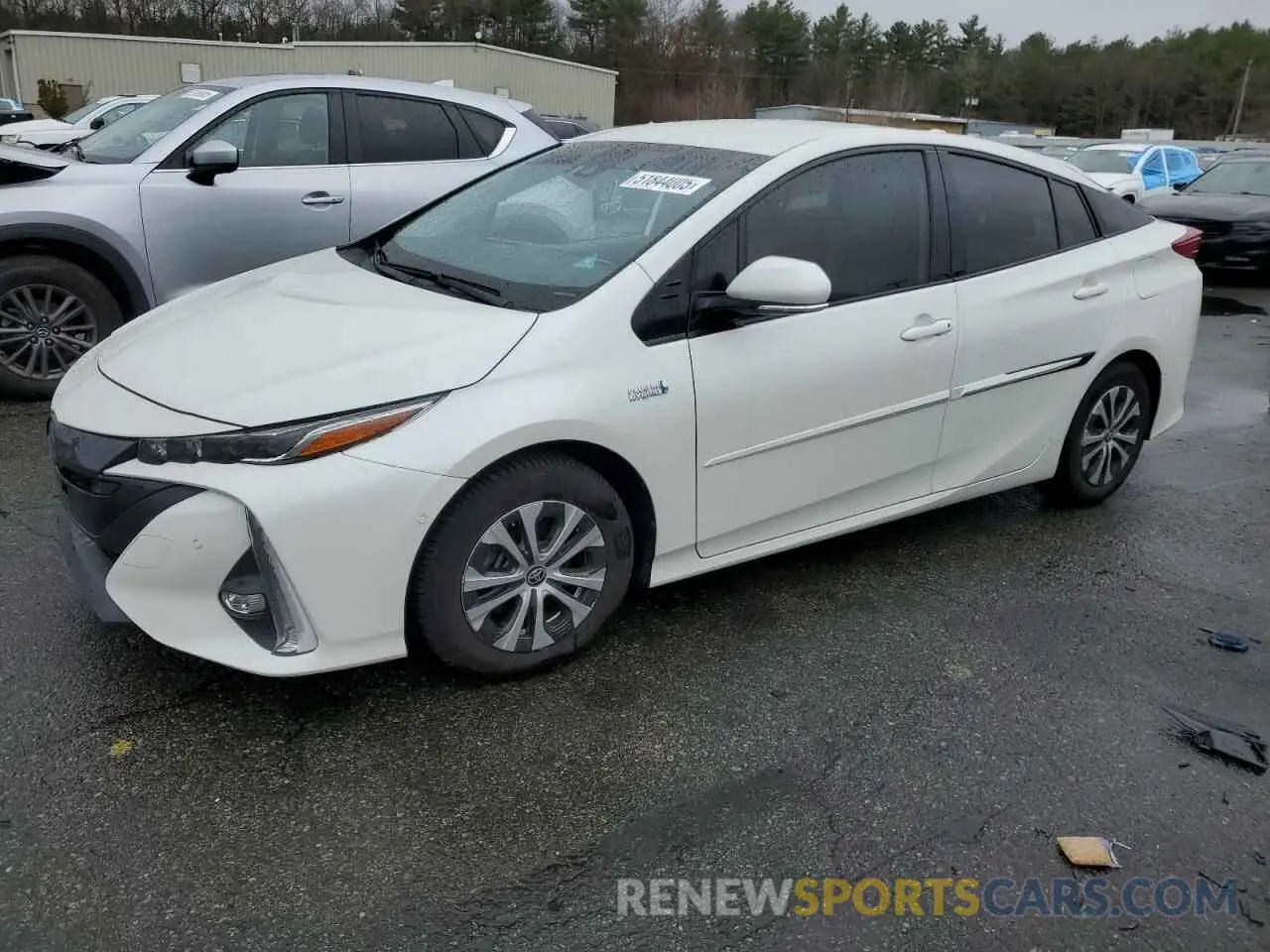 1 Фотография поврежденного автомобиля JTDKARFP0L3154371 TOYOTA PRIUS 2020