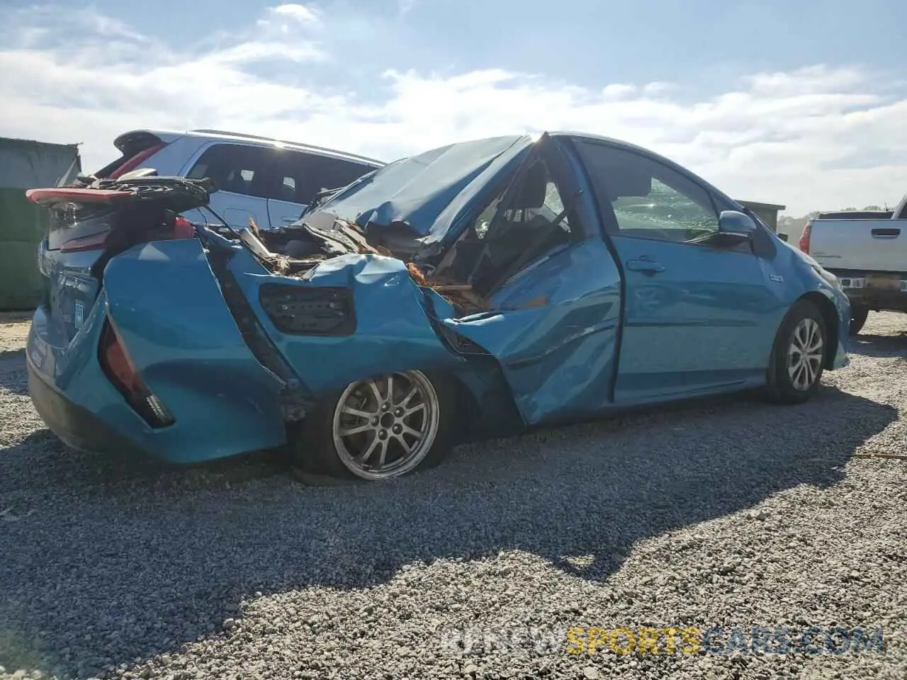 3 Фотография поврежденного автомобиля JTDKARFP3L3159788 TOYOTA PRIUS 2020