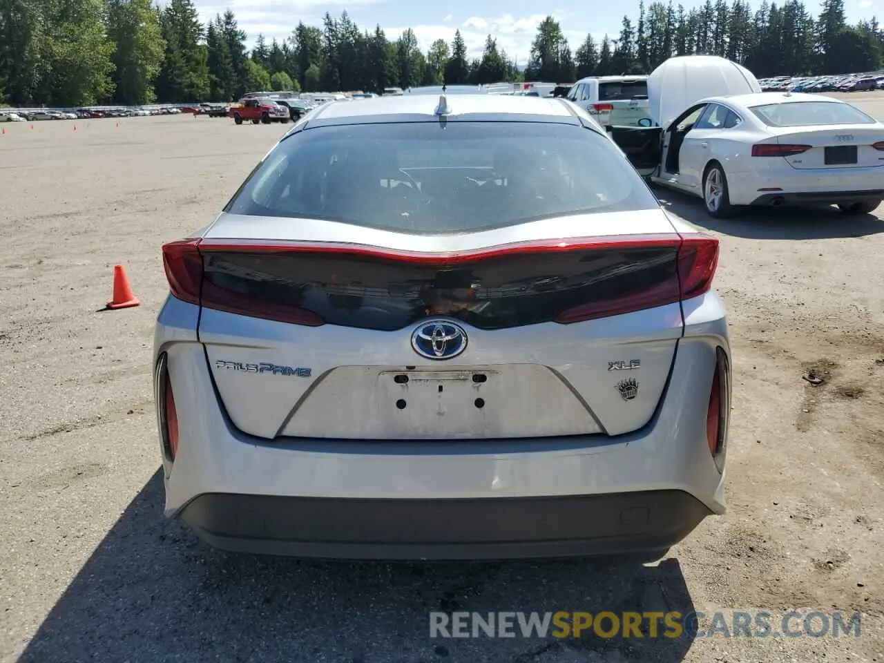 6 Фотография поврежденного автомобиля JTDKARFP4L3120613 TOYOTA PRIUS 2020