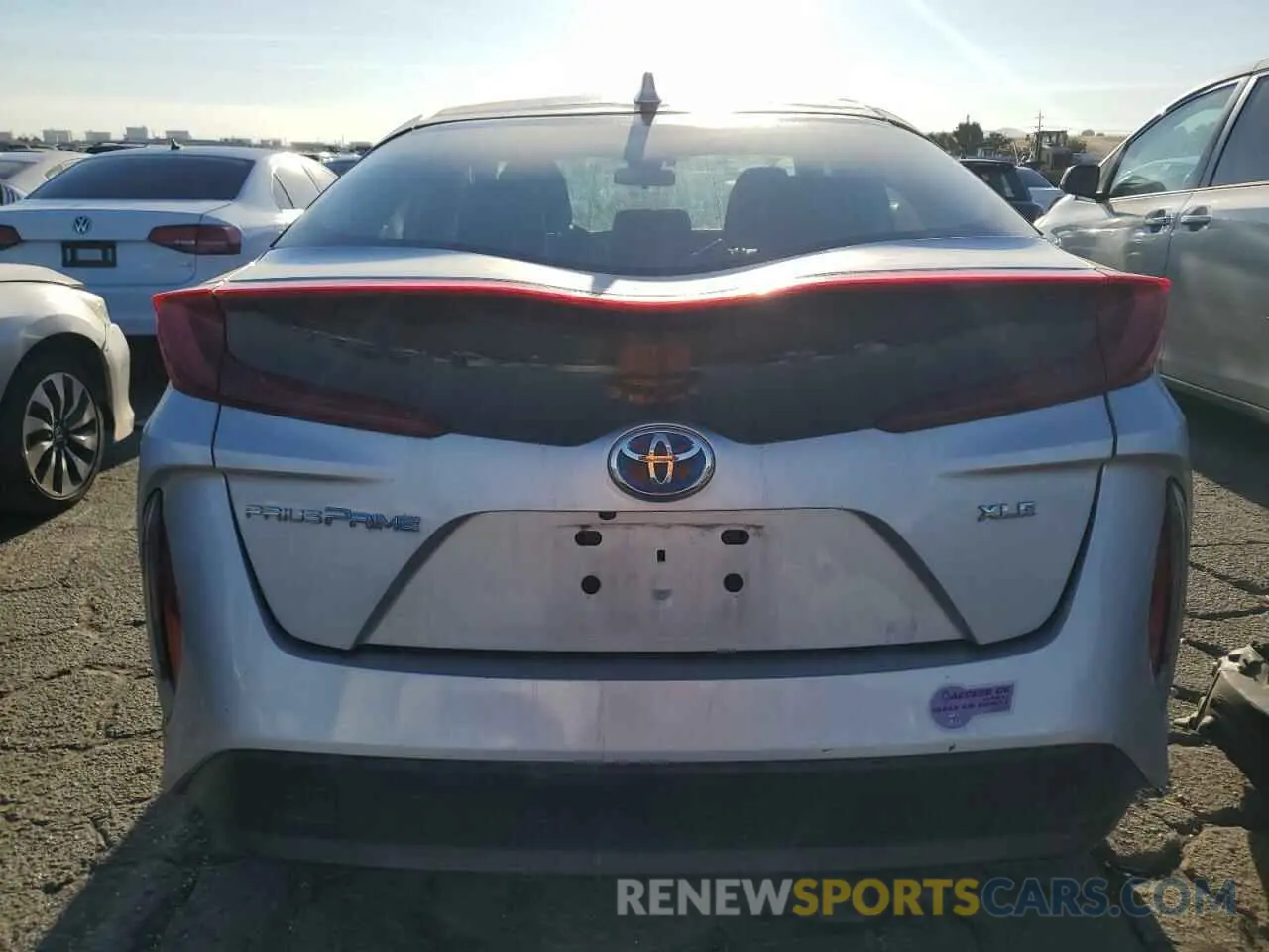 6 Фотография поврежденного автомобиля JTDKARFP7L3130651 TOYOTA PRIUS 2020