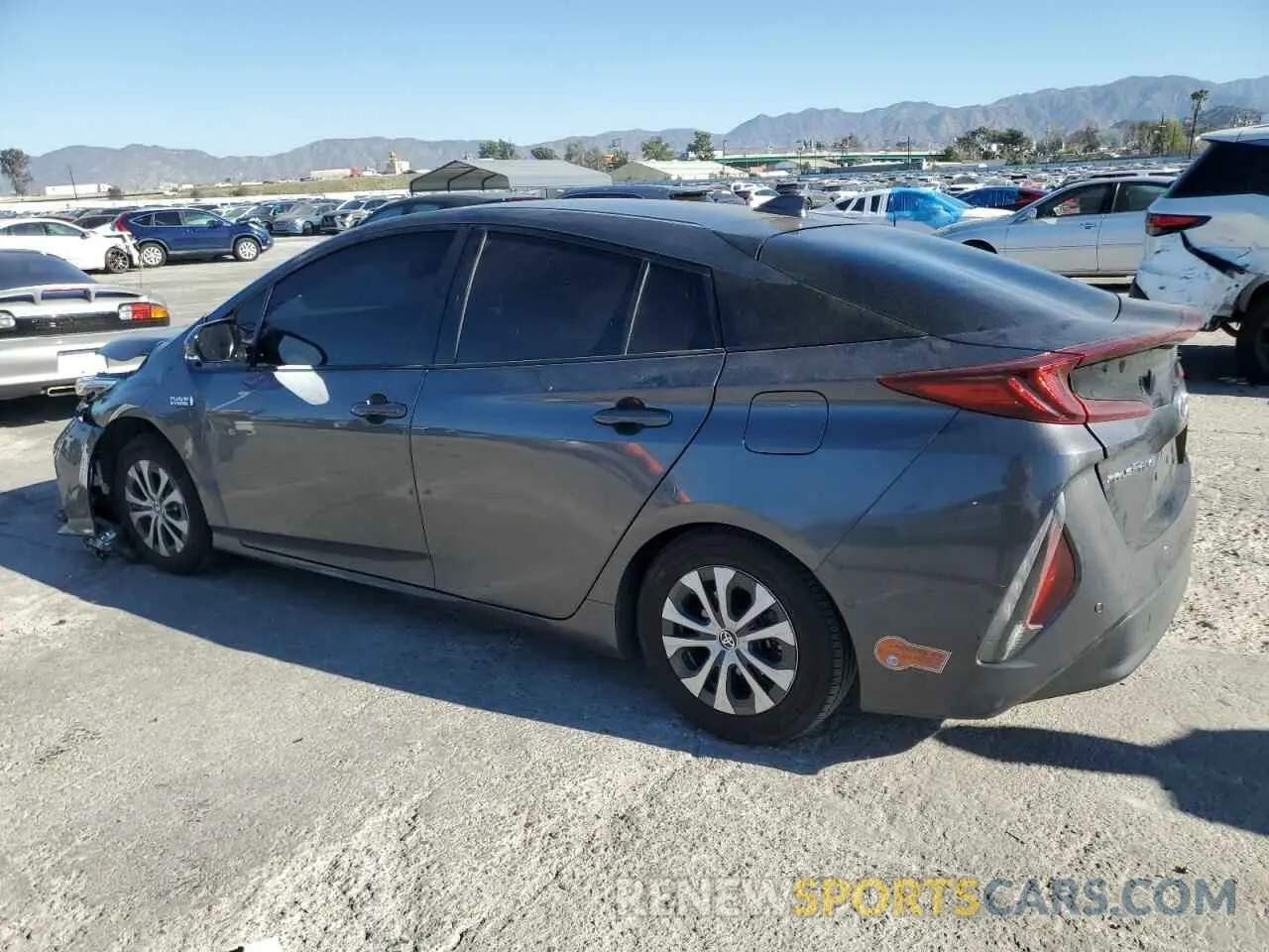 2 Фотография поврежденного автомобиля JTDKARFP7L3139477 TOYOTA PRIUS 2020
