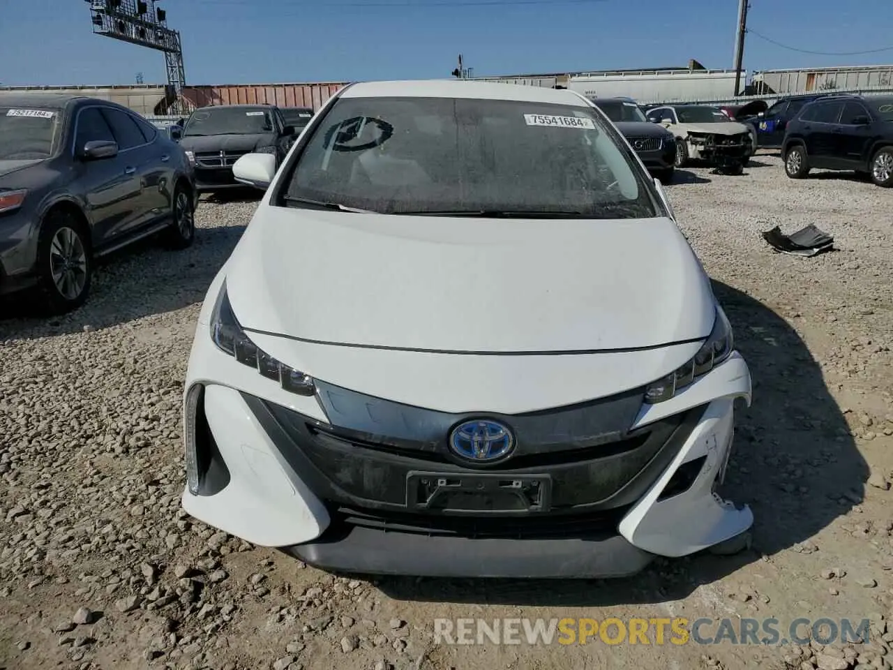 5 Фотография поврежденного автомобиля JTDKARFP9L3136760 TOYOTA PRIUS 2020