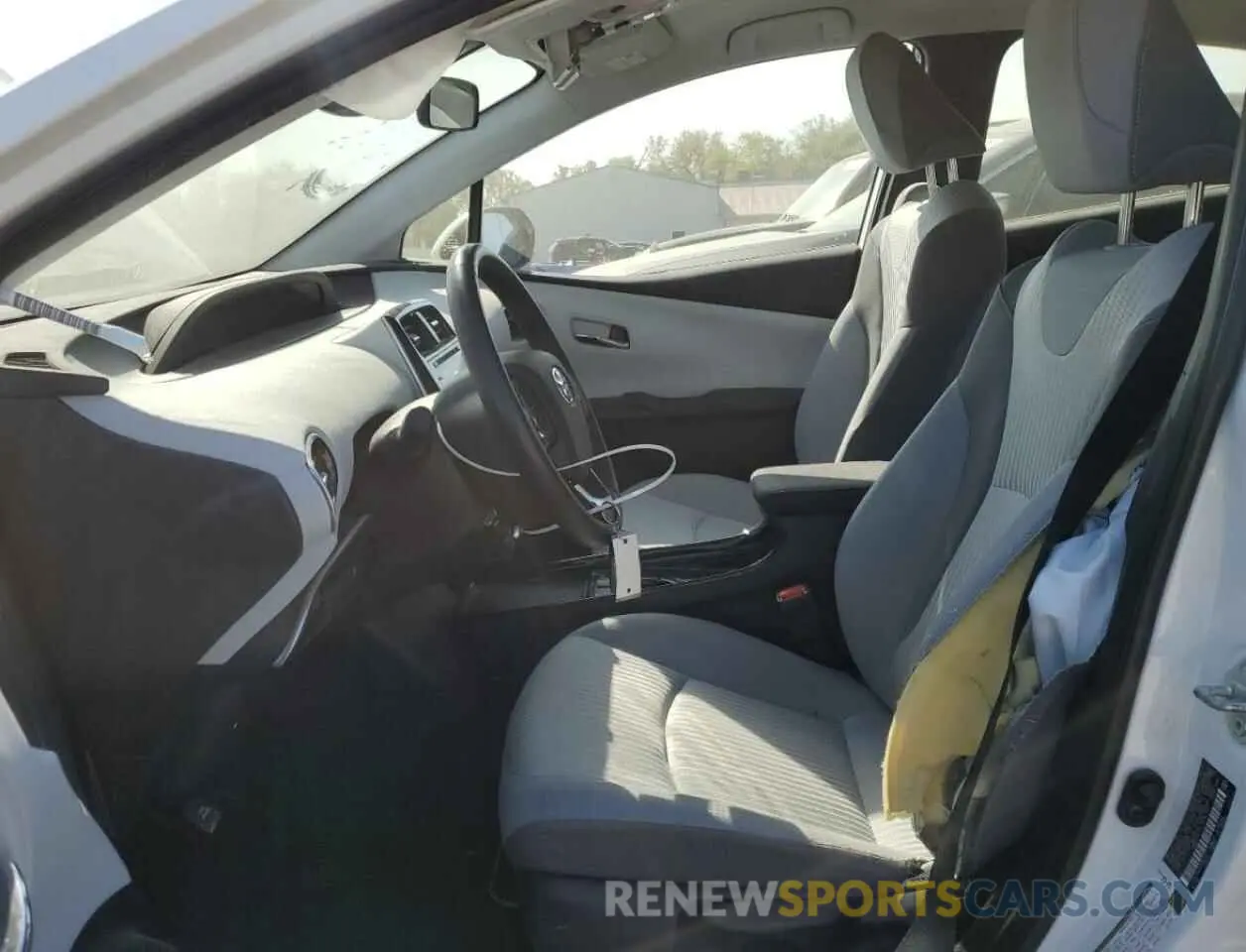 7 Фотография поврежденного автомобиля JTDKARFP9L3136760 TOYOTA PRIUS 2020