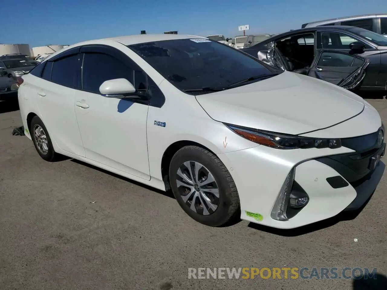 4 Фотография поврежденного автомобиля JTDKARFPXL3120096 TOYOTA PRIUS 2020