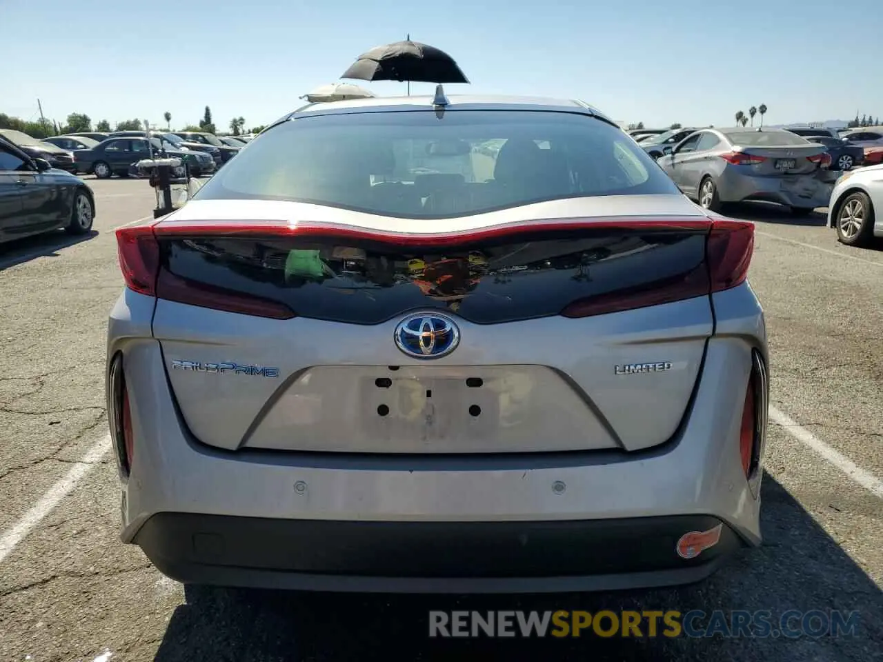 6 Фотография поврежденного автомобиля JTDKARFPXL3154295 TOYOTA PRIUS 2020
