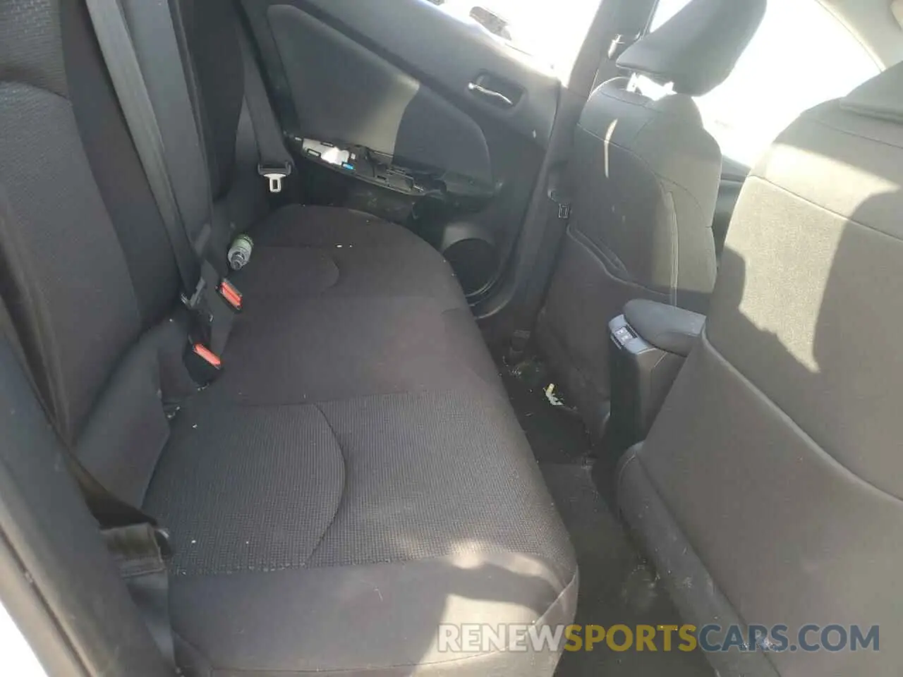 11 Фотография поврежденного автомобиля JTDKARFU0L3106035 TOYOTA PRIUS 2020