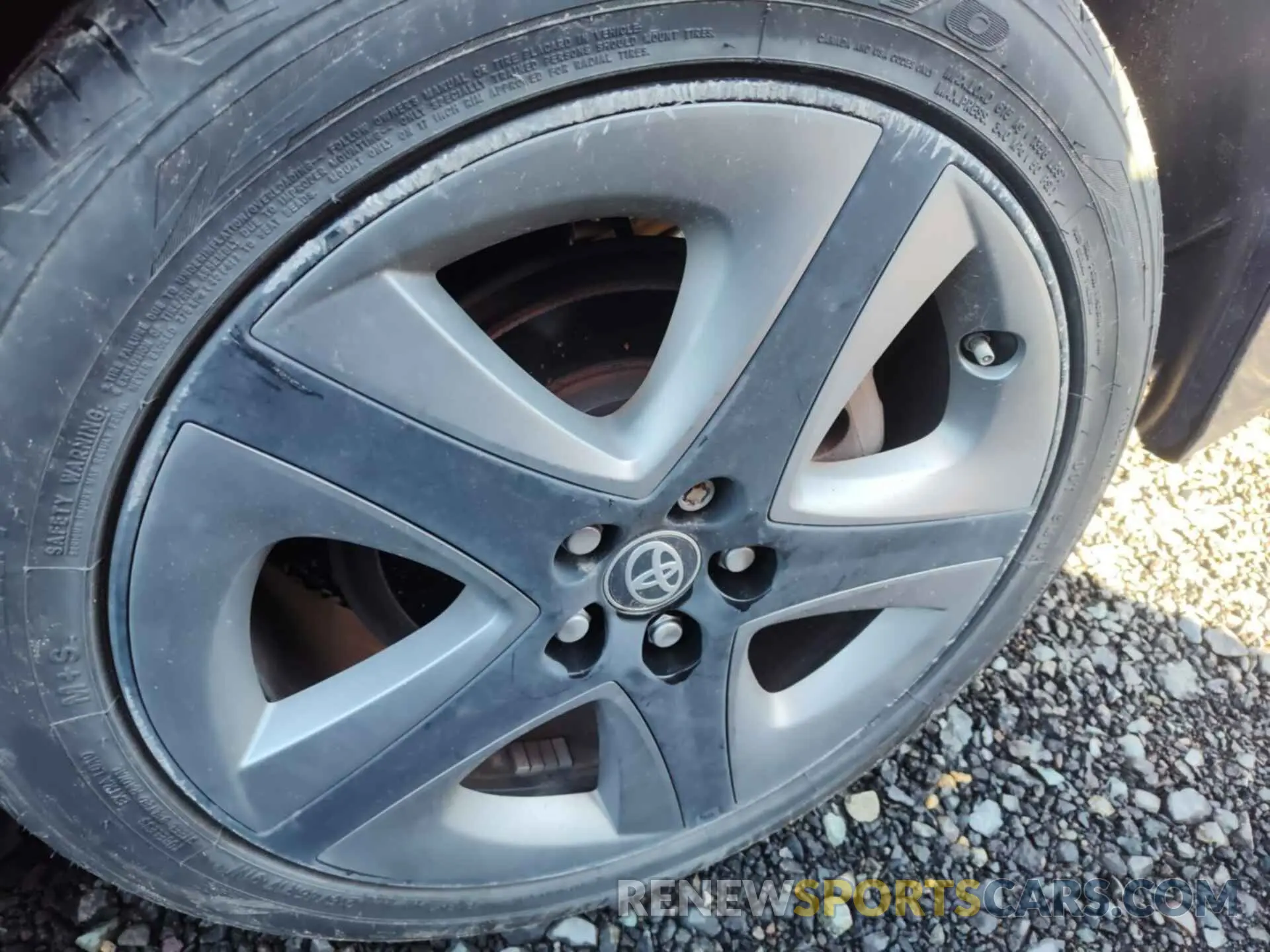 35 Фотография поврежденного автомобиля JTDKARFU0L3115558 TOYOTA PRIUS 2020