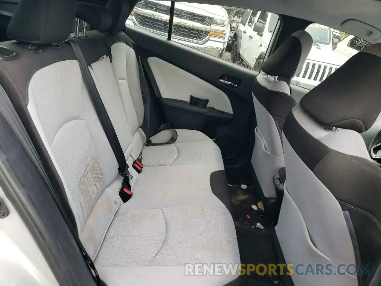 10 Фотография поврежденного автомобиля JTDKARFU0L3121182 TOYOTA PRIUS 2020