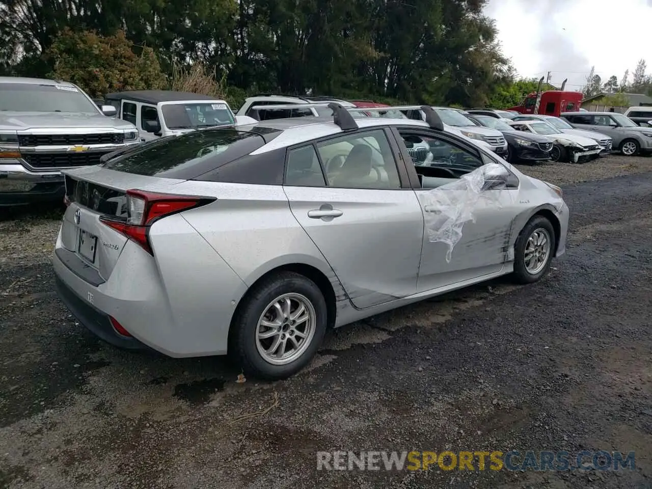 3 Фотография поврежденного автомобиля JTDKARFU0L3121182 TOYOTA PRIUS 2020