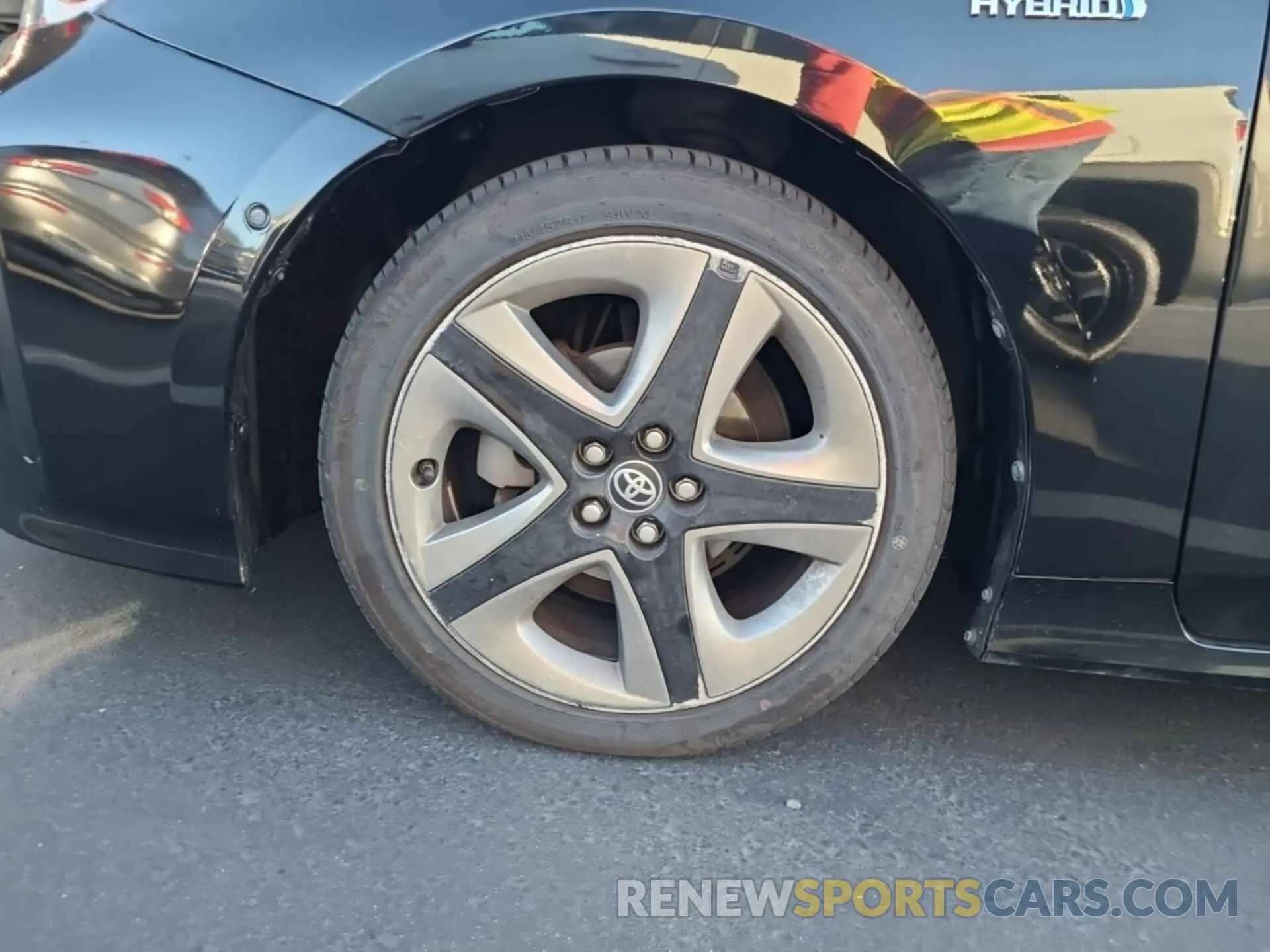 12 Photograph of a damaged car JTDKARFU1L3112474 TOYOTA PRIUS 2020