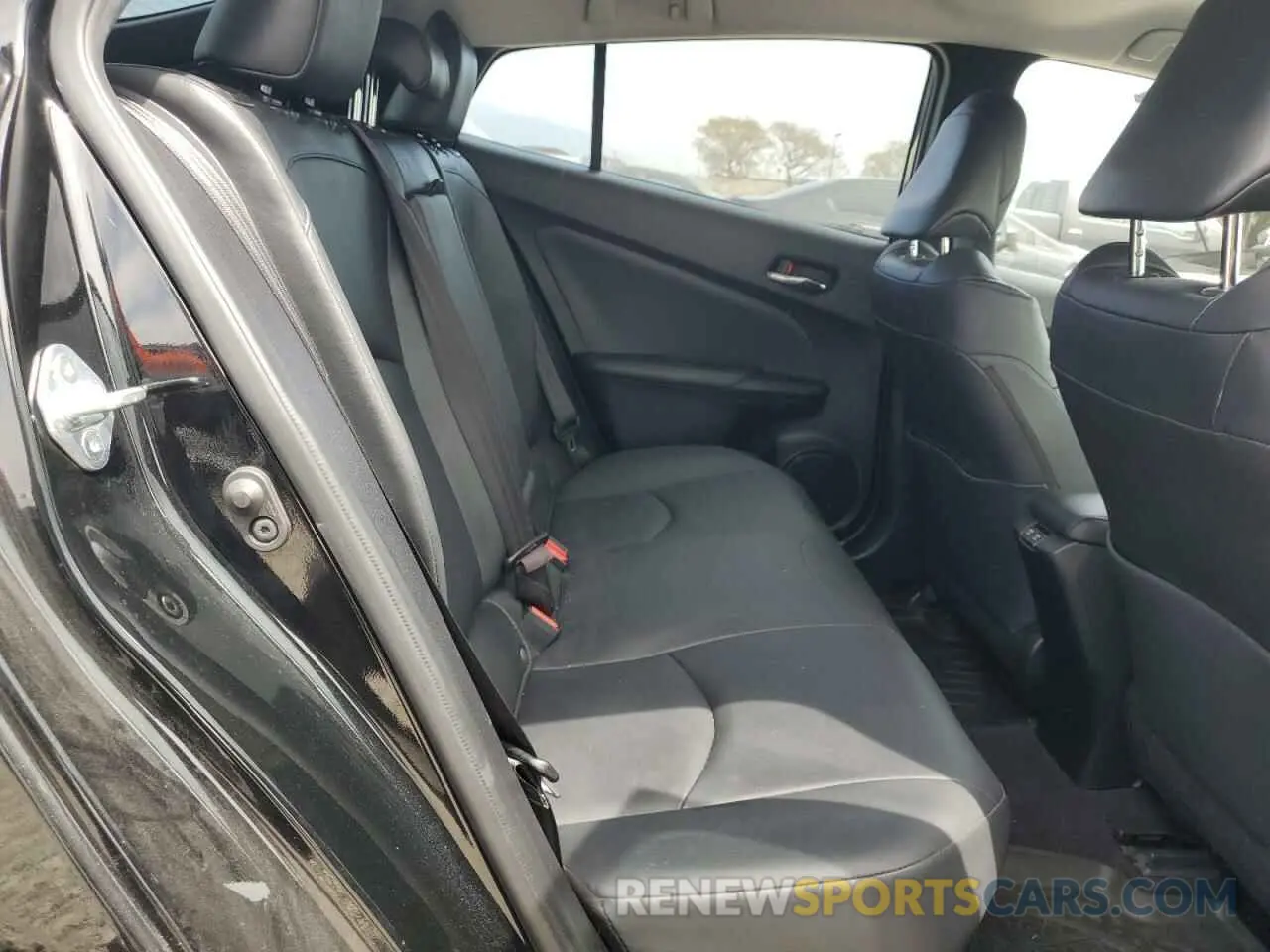 10 Photograph of a damaged car JTDKARFU1L3113480 TOYOTA PRIUS 2020