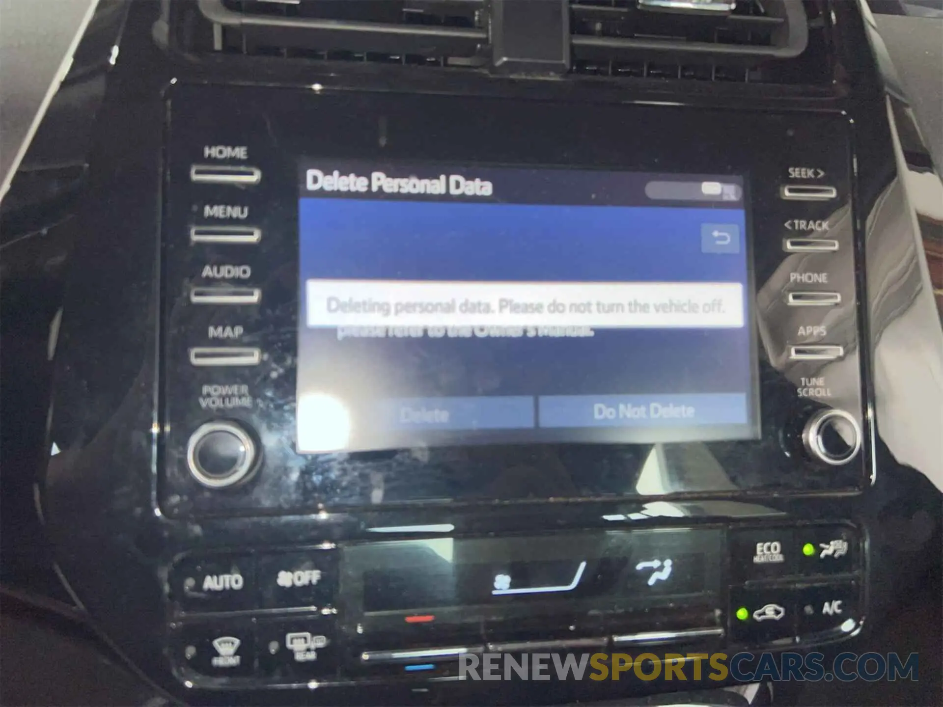 11 Photograph of a damaged car JTDKARFU1L3114967 TOYOTA PRIUS 2020