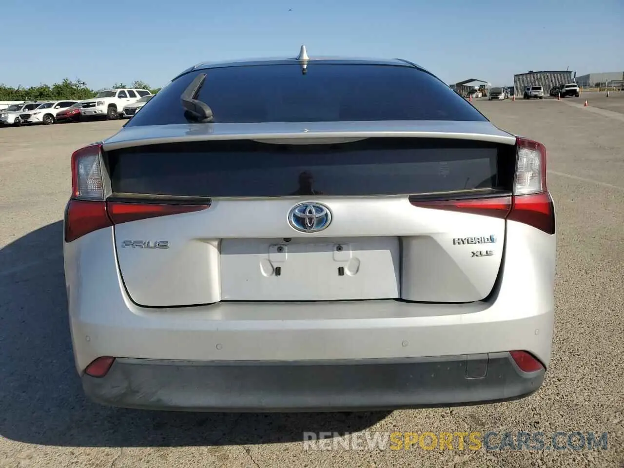 6 Photograph of a damaged car JTDKARFU1L3122471 TOYOTA PRIUS 2020