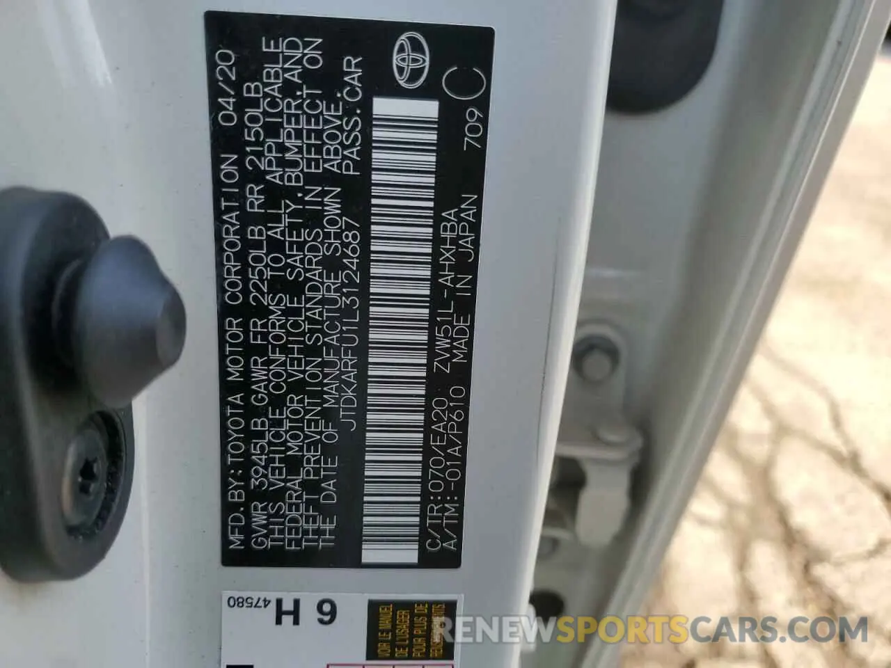 12 Фотография поврежденного автомобиля JTDKARFU1L3124687 TOYOTA PRIUS 2020