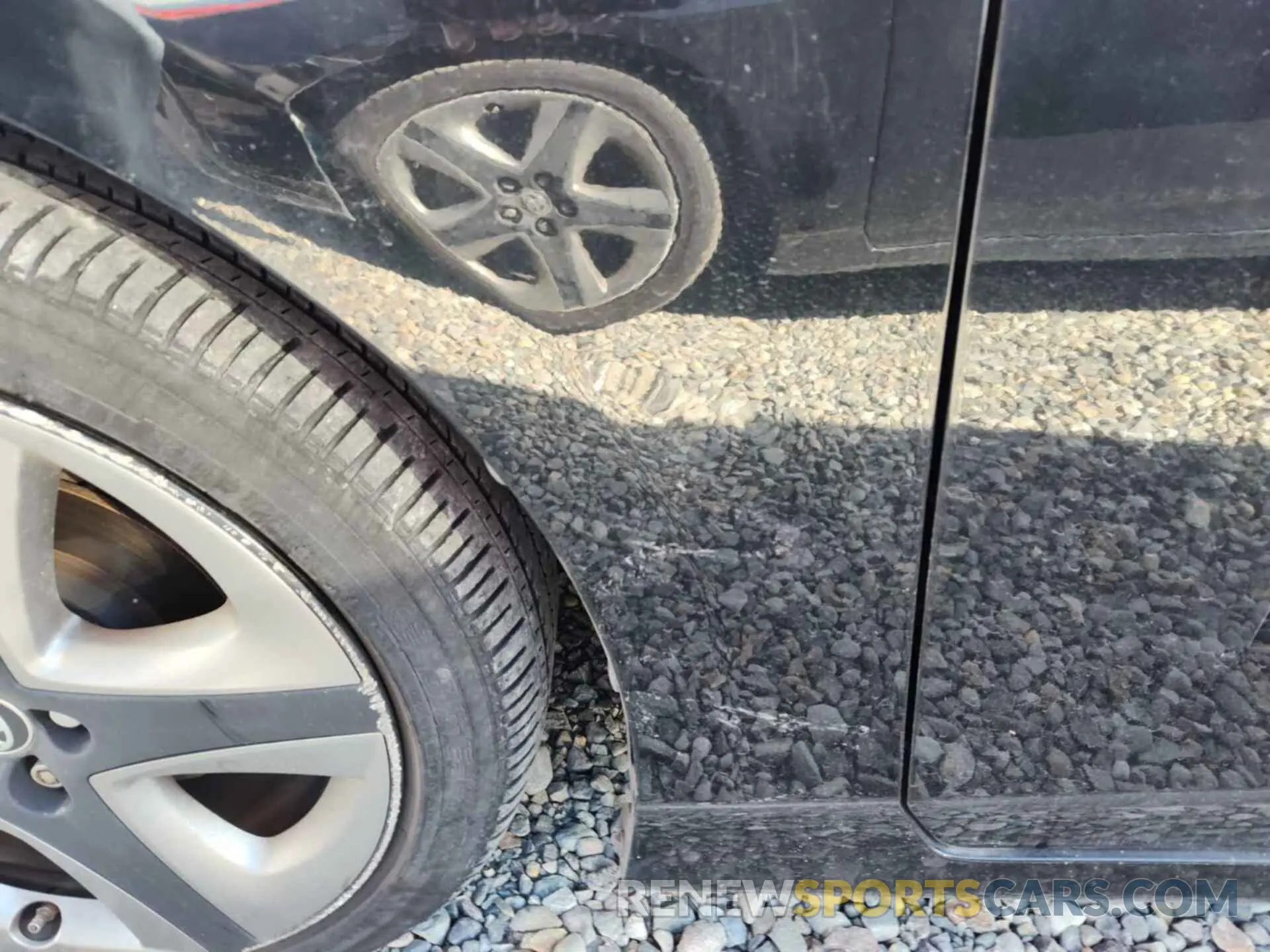 33 Фотография поврежденного автомобиля JTDKARFU2L3115366 TOYOTA PRIUS 2020