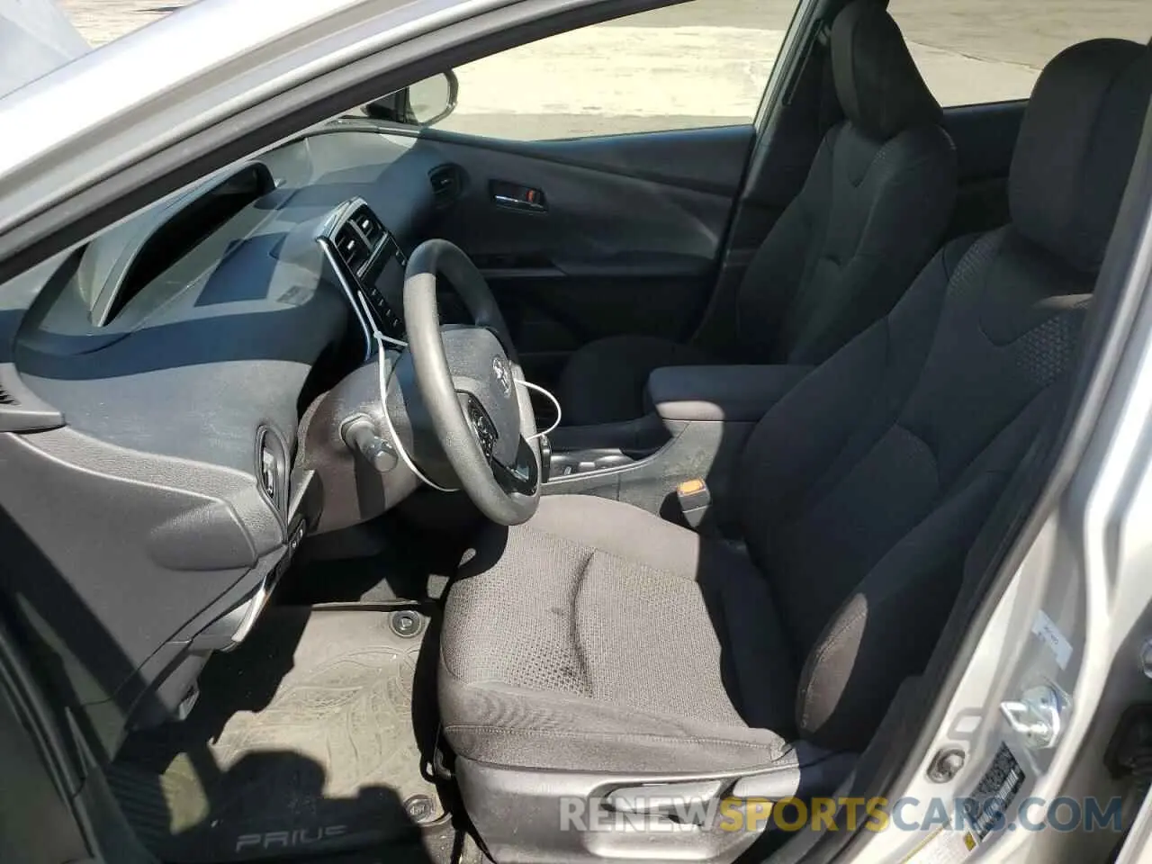 7 Photograph of a damaged car JTDKARFU3L3106711 TOYOTA PRIUS 2020