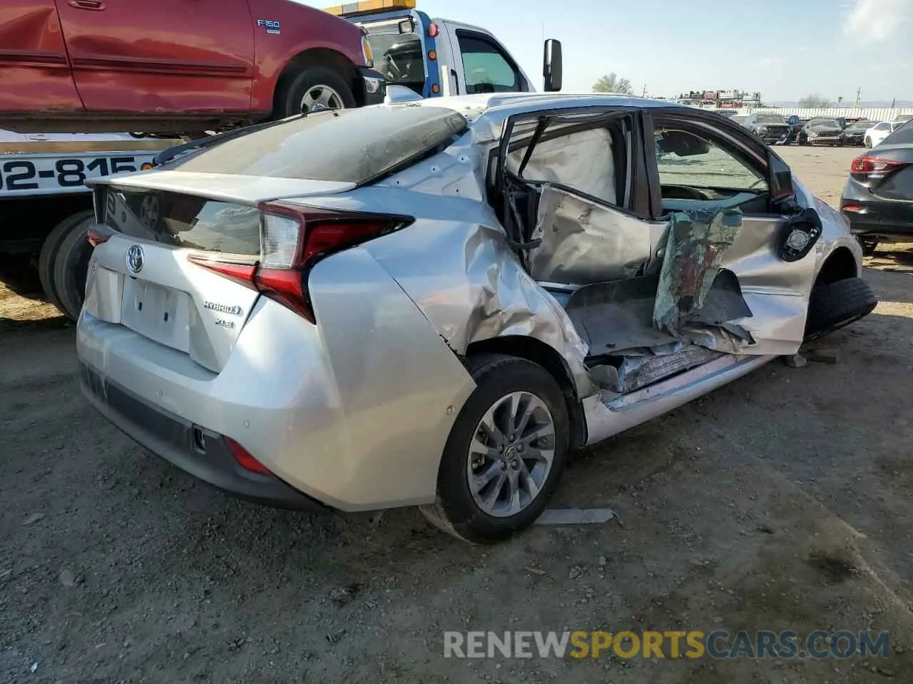 3 Photograph of a damaged car JTDKARFU3L3114176 TOYOTA PRIUS 2020