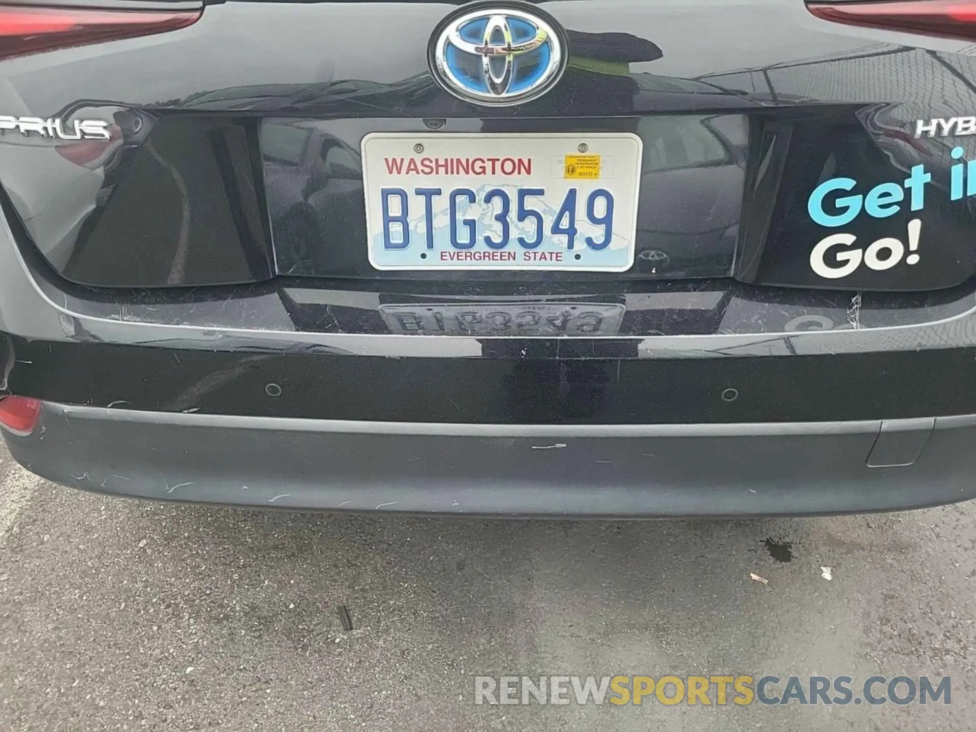 9 Photograph of a damaged car JTDKARFU3L3115103 TOYOTA PRIUS 2020