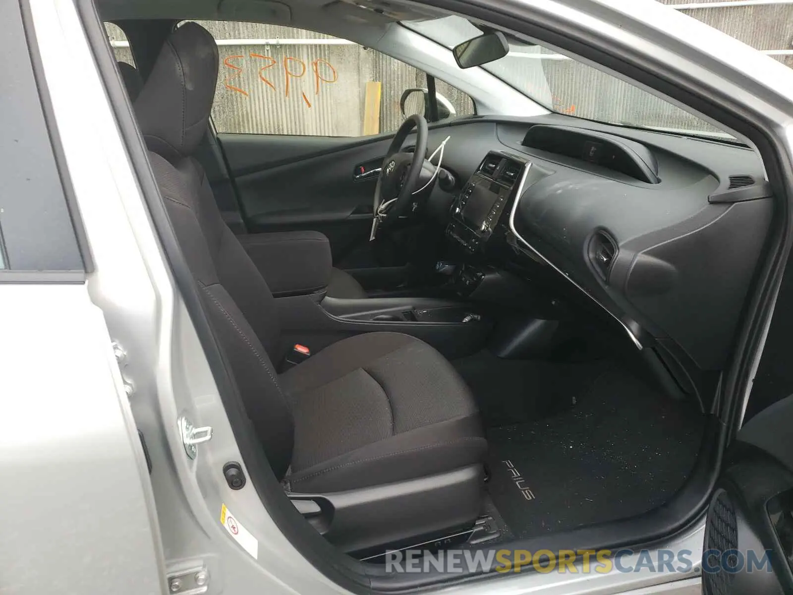 5 Photograph of a damaged car JTDKARFU3L3123895 TOYOTA PRIUS 2020